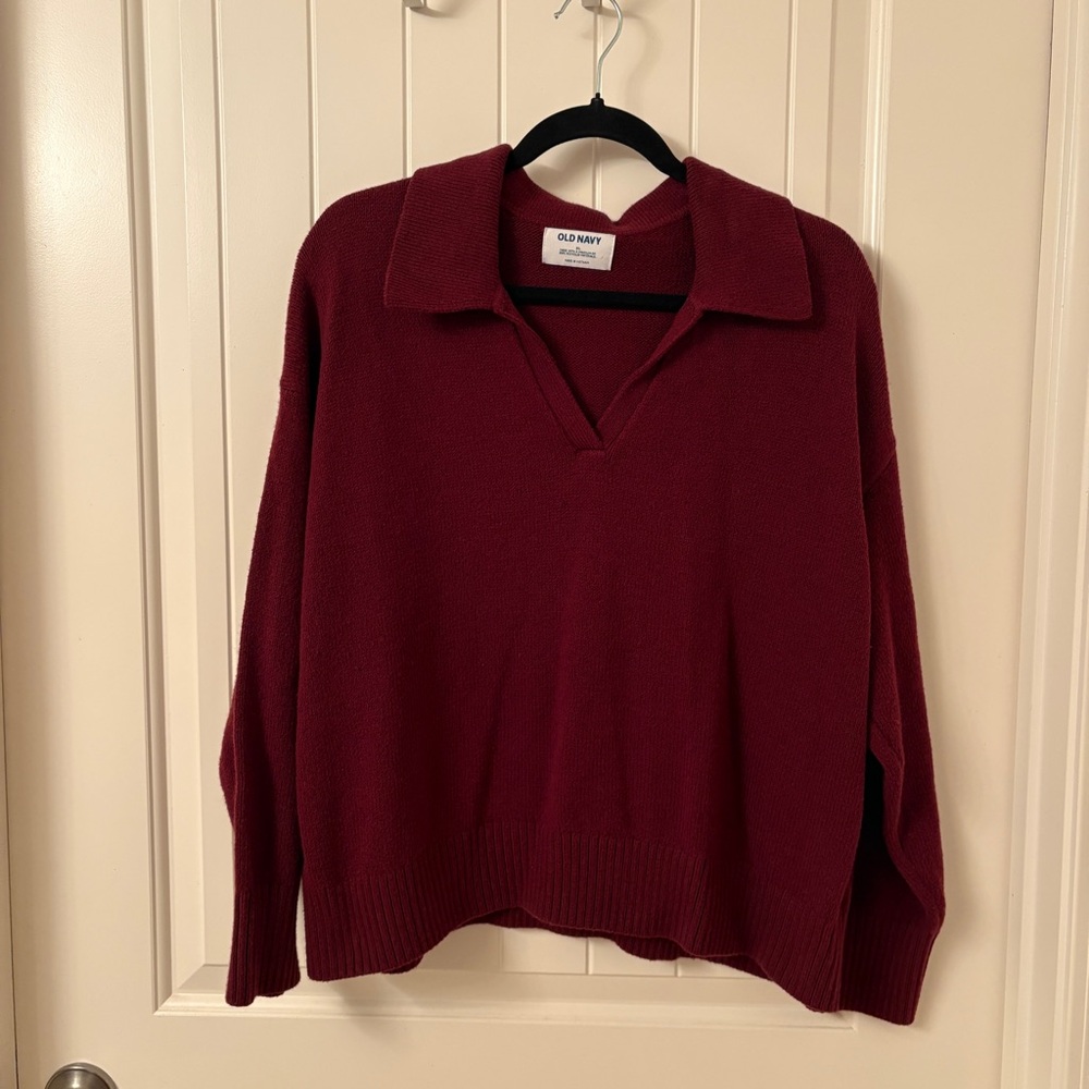 Old Navy Women's Deep Red V-Neck Sweater